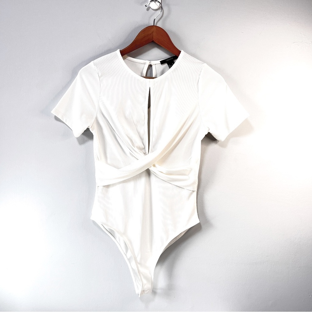 Ivory Short Sleeve Bodysuit Size Medium